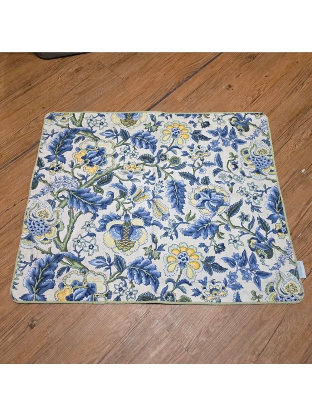 2 Waverly Imperial Dress Quilted Pillow Shams Blue/Yellow Jacobean Standard